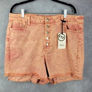 FASHION TO FIGURE Cotton Distressed Tie-Dye Women's JEAN SHORTS Size 22
